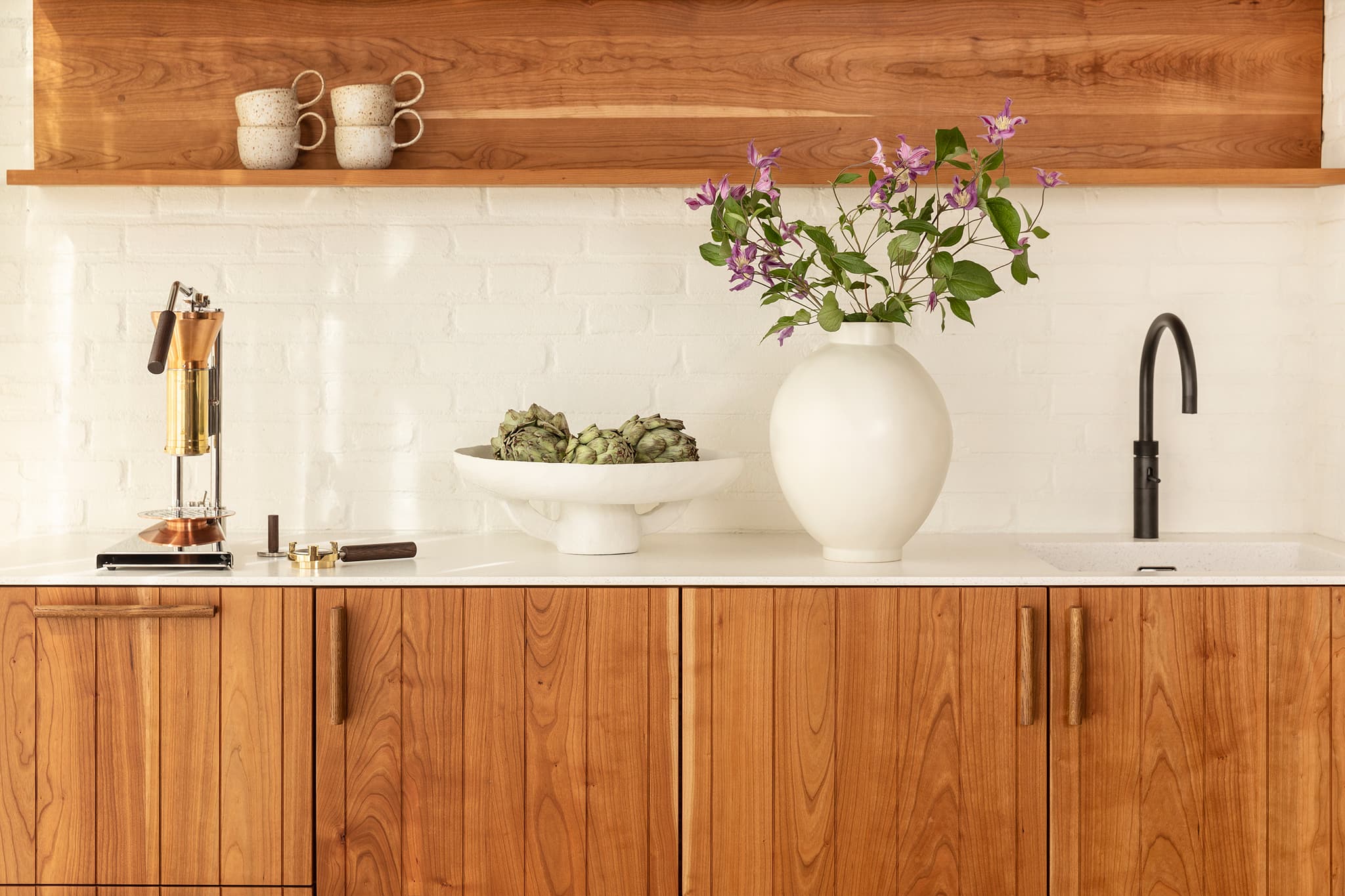 Houten keuken op maat Eindhoven 9 #Meubelmaker #Eindhoven #meubelmakerij #interieuropmaat #DutchDesignWeek #meubelsopmaat #Handgemaakt #Houtentafelopmaat #tafelopmaat #Eikentafel ##kastopmaat #dressoiropmaat #bureauopmaat #amsterdam