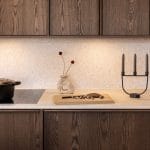 Keuken in donker eikenhout met ronde vormen