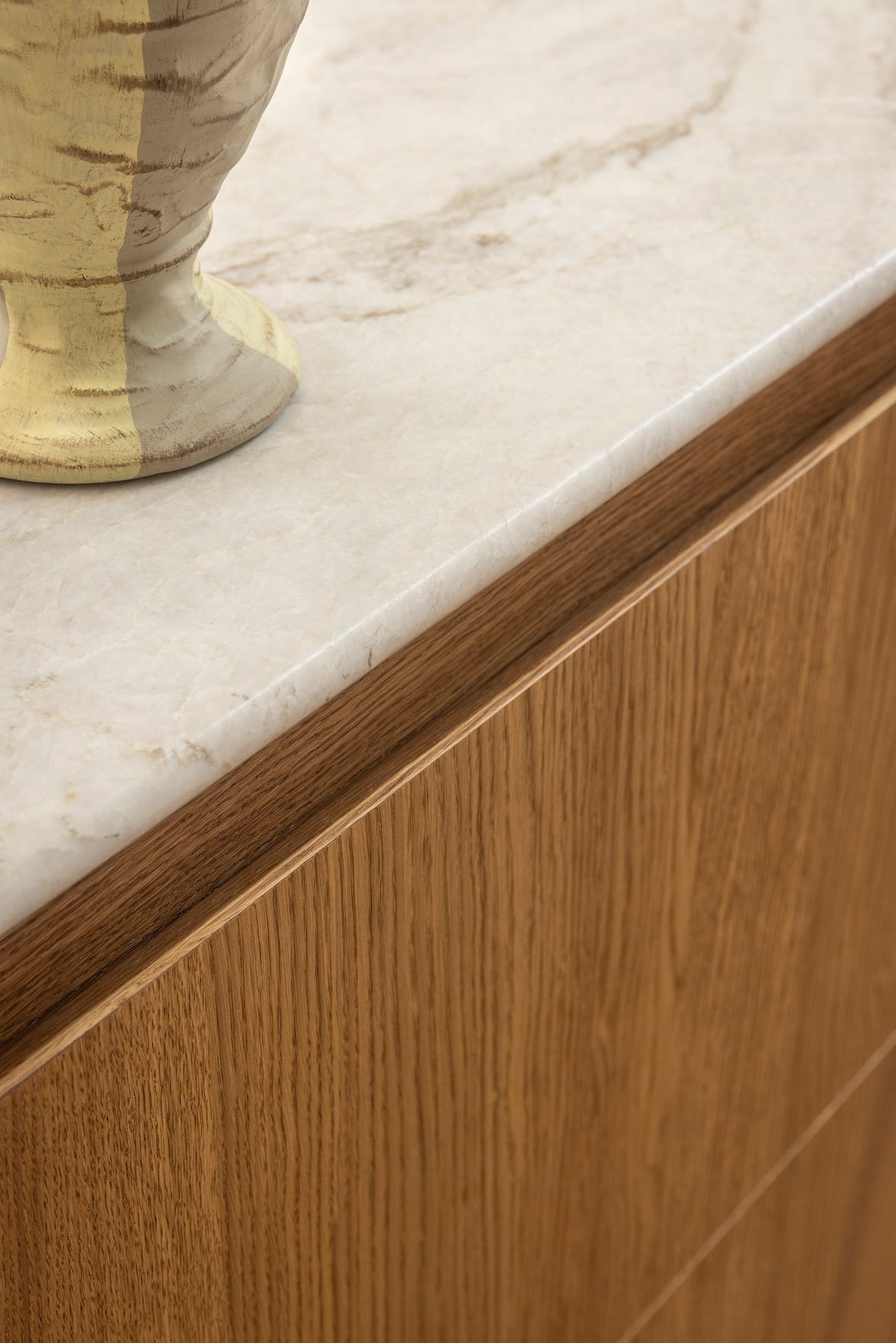 Kwartsiet blad met Bullnose - Warm Eikenhout